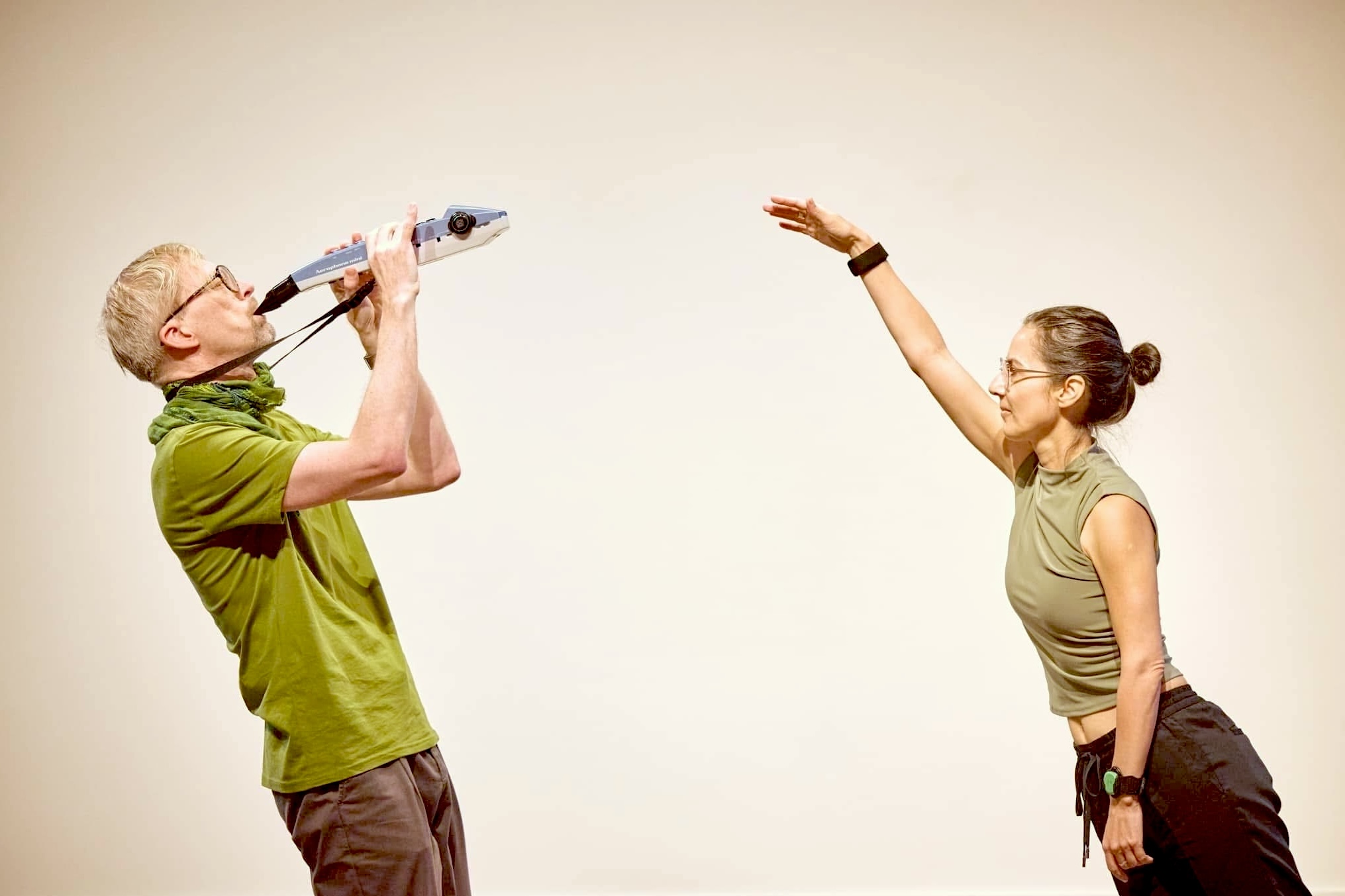 Chimerik performance still with Ove Holmqvist and Liliana Salazar in duet